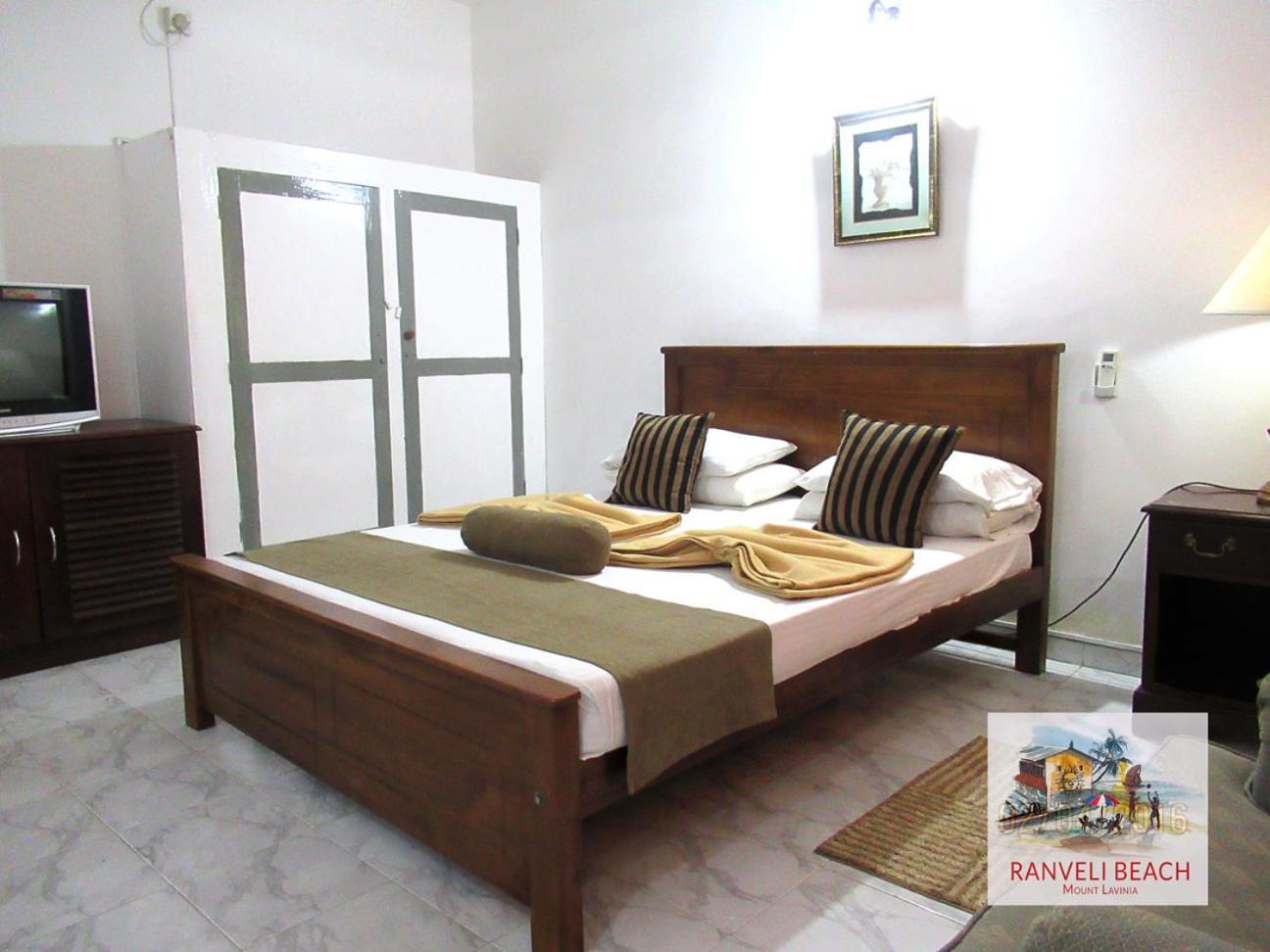 Ranveli Beach Hotel Dehiwala-Mount Lavinia Bagian luar foto