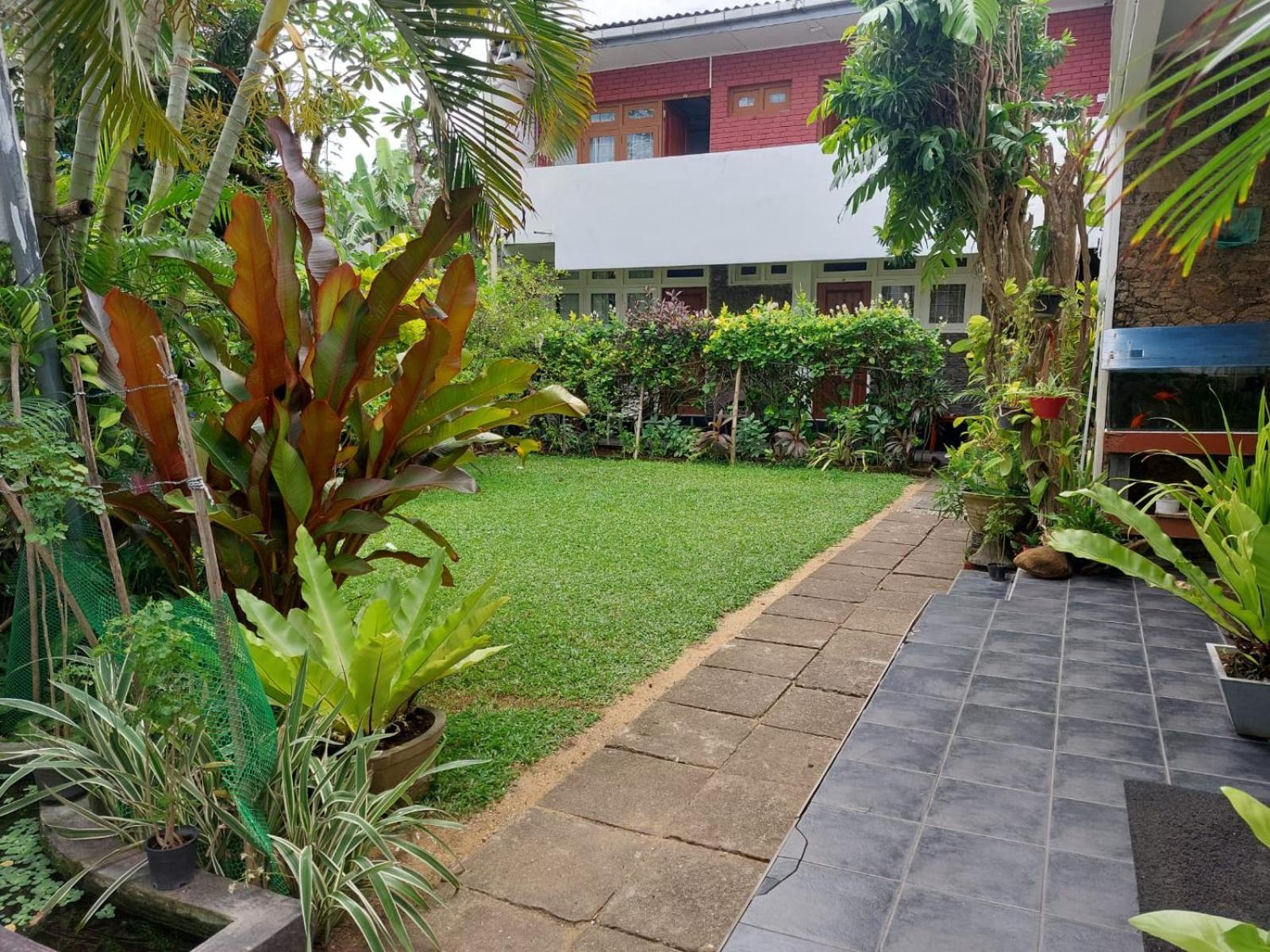 Ranveli Beach Hotel Dehiwala-Mount Lavinia Bagian luar foto